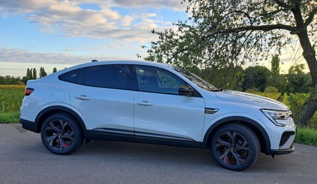 Renault Arkana, Renault Megane Cabrio